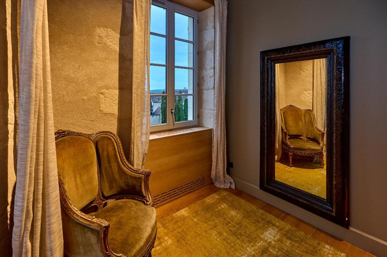 La Chapelle, Les Suites Du Palais, L'Unique 5 Etoiles De Nevers, Suite D'Exception, By Primo C0Nciergerie 외부 사진