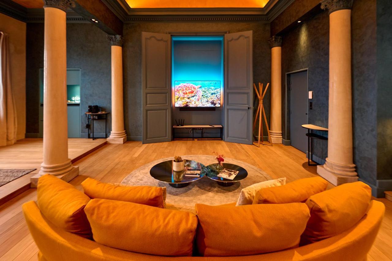 La Chapelle, Les Suites Du Palais, L'Unique 5 Etoiles De Nevers, Suite D'Exception, By Primo C0Nciergerie 외부 사진