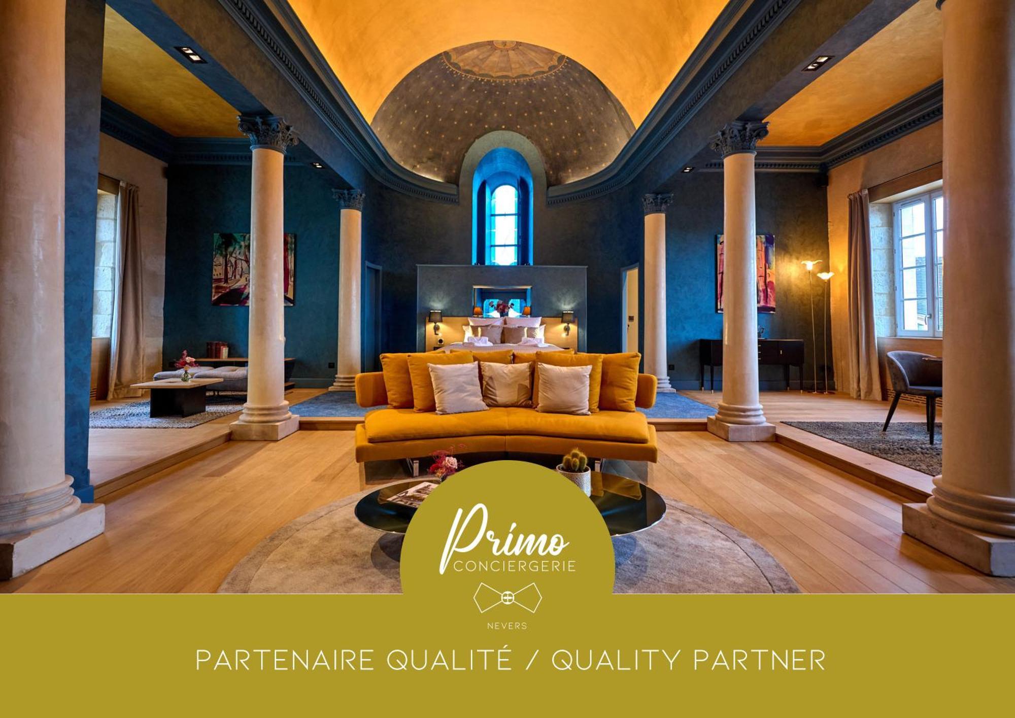 La Chapelle, Les Suites Du Palais, L'Unique 5 Etoiles De Nevers, Suite D'Exception, By Primo C0Nciergerie 외부 사진