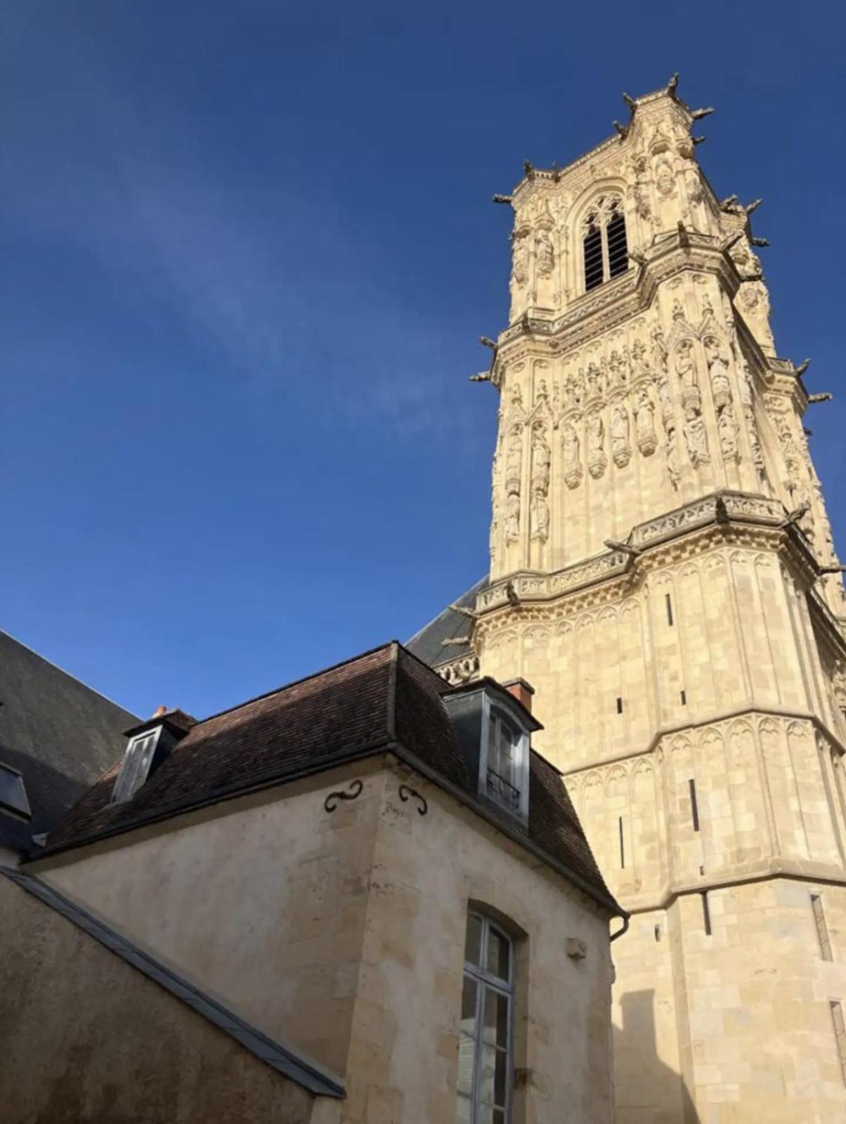 La Chapelle, Les Suites Du Palais, L'Unique 5 Etoiles De Nevers, Suite D'Exception, By Primo C0Nciergerie 외부 사진