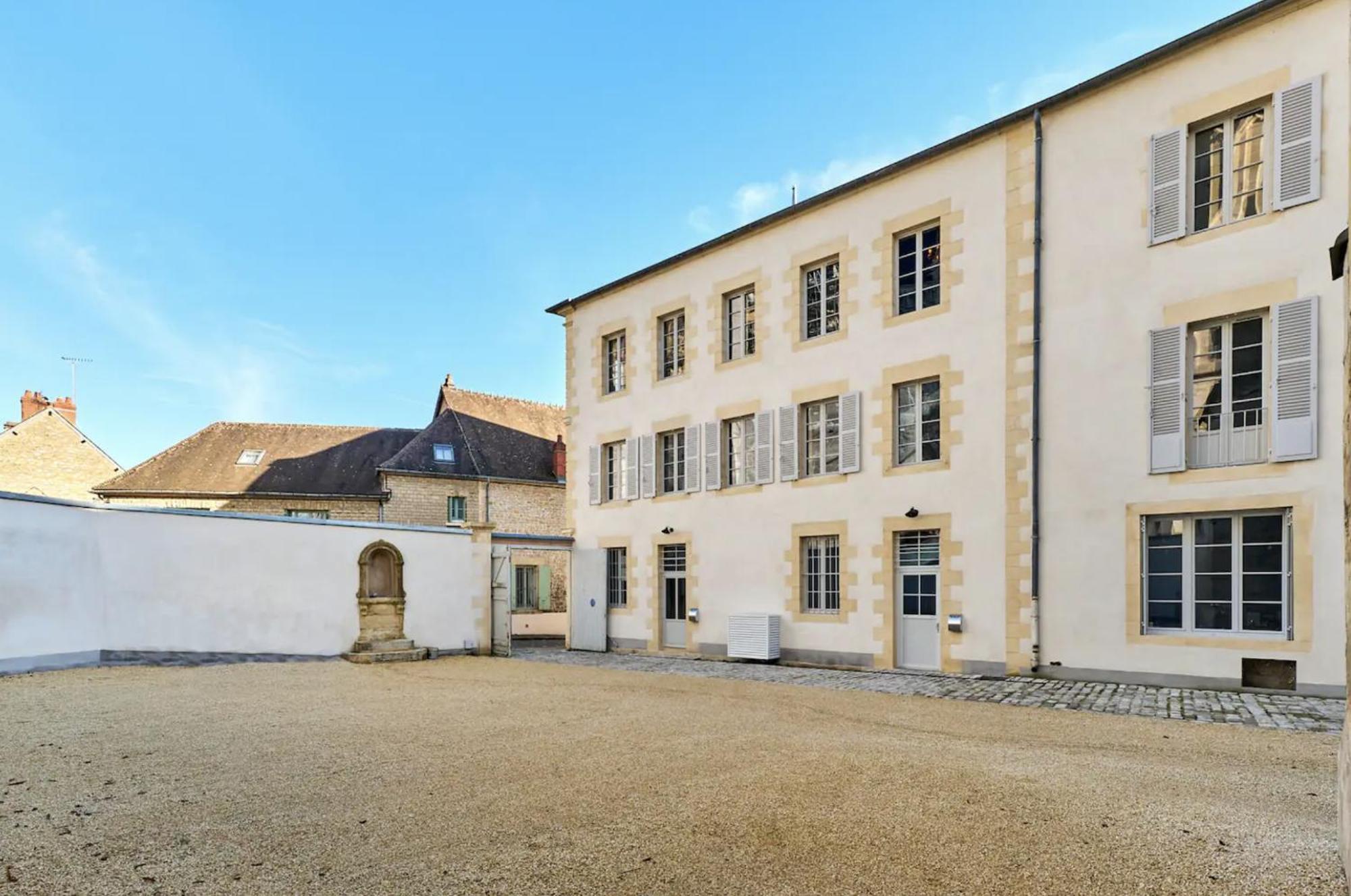La Chapelle, Les Suites Du Palais, L'Unique 5 Etoiles De Nevers, Suite D'Exception, By Primo C0Nciergerie 외부 사진